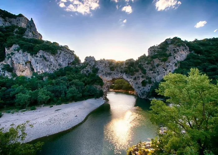 Bien Etre En 5 Etoiles Au Coeur Du Sud Ardeche, Domaine De Chaussy, Rivieres Vignobles Et Villages Classes