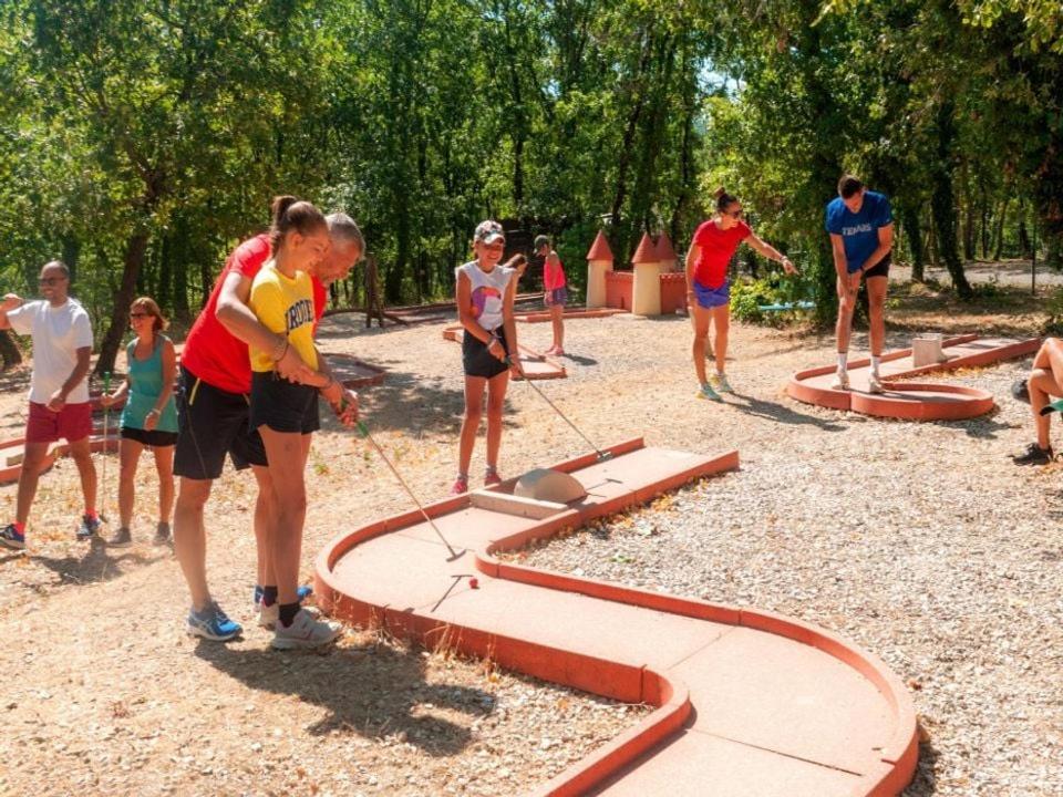 Bien Etre En 5 Etoiles Au Coeur Du Sud Ardeche, Domaine De Chaussy, Rivieres Vignobles Et Villages Classes Campsite